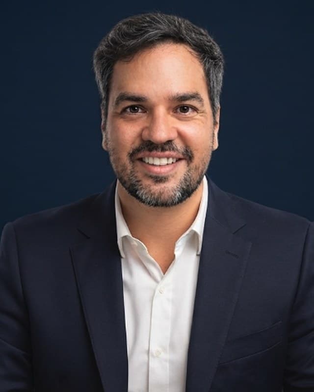 Retrato de Felipe Corte, cofundador e CTO da Consórcio Market